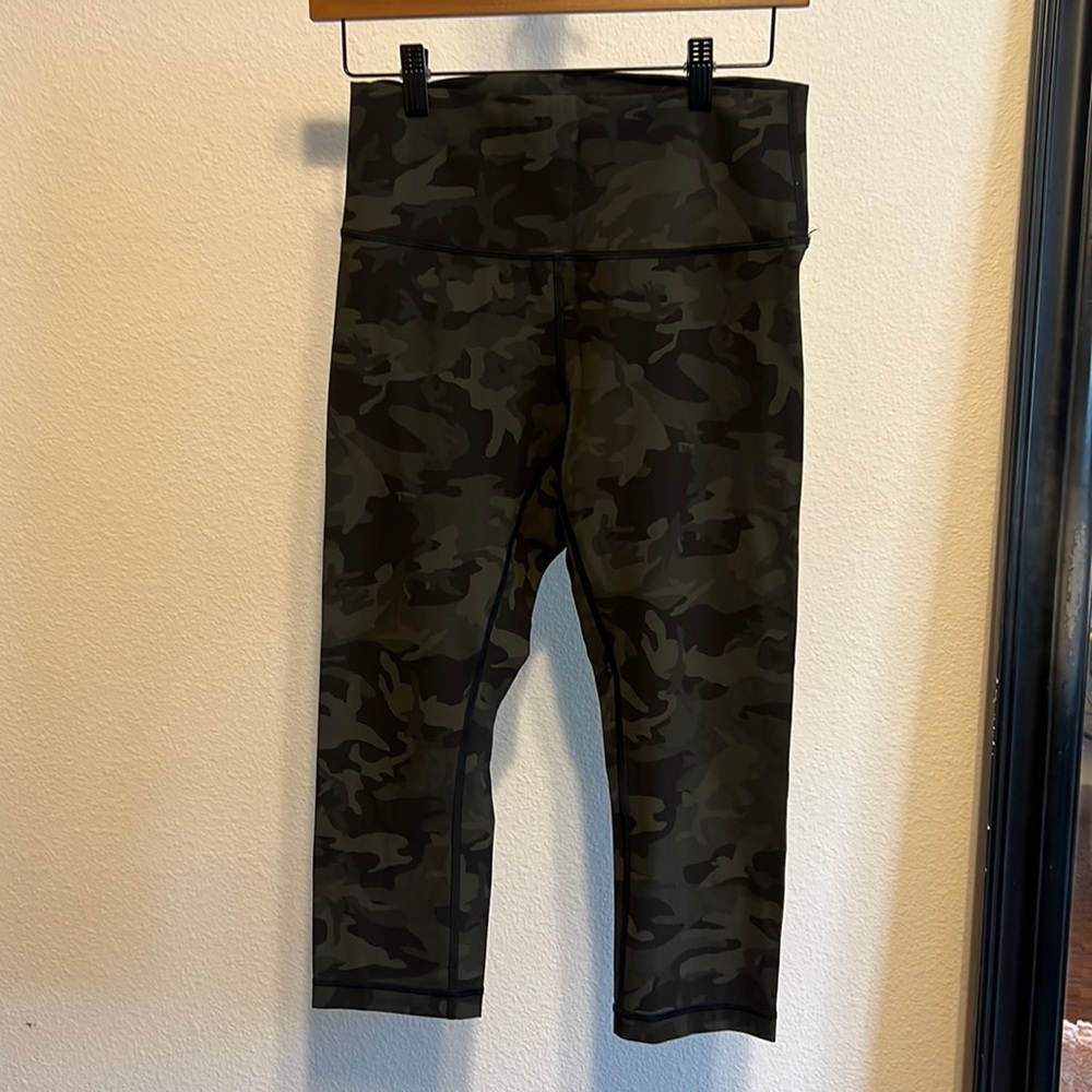Lululemon work out capris